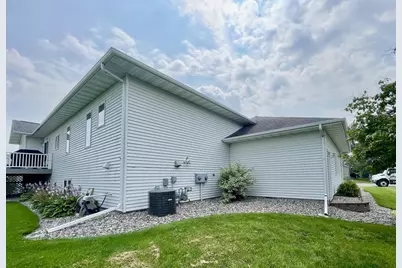 1410 Mendenhall Avenue, Breckenridge, MN 56520 - Photo 11