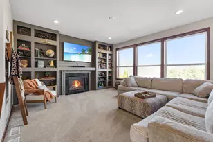 1955 River Bluff Ct, Shakopee, MN 55379 - Photo 7