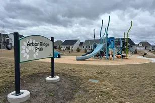 4048 Arbor Dr, Woodbury, MN 55129 - Photo 43