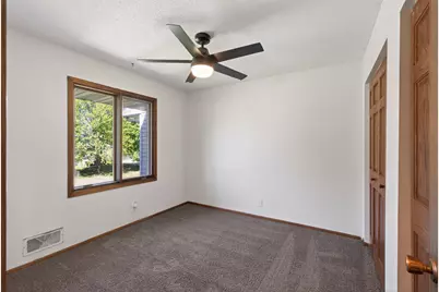 2010 Arkwright Street, Maplewood, MN 55117 - Photo 17