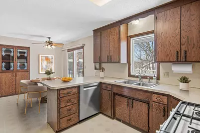 479 Centennial Drive, Roseville, MN 55113 - Photo 9