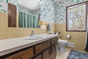 479 Centennial Dr, Roseville, MN 55113 - Photo 19