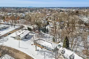 479 Centennial Dr, Roseville, MN 55113 - Photo 33