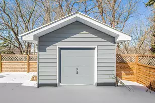 479 Centennial Dr, Roseville, MN 55113 - Photo 29