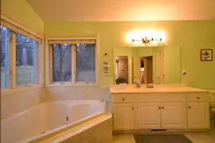 2014 Fox Valley Dr SW, Rochester, MN 55902 - Photo 15