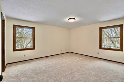 2700 Crestwood Circle, Hopkins, MN 55305 - Photo 37