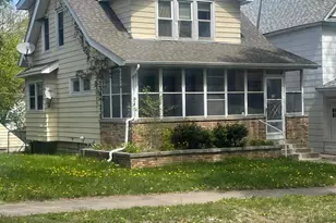 751 Lawson Ave E, Saint Paul, MN 55106 - Photo 1
