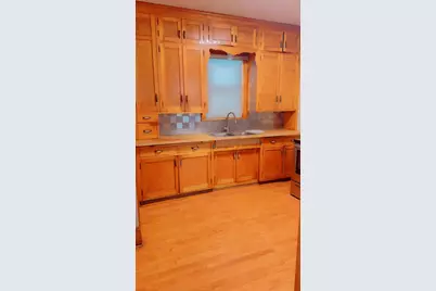751 Lawson Avenue E, Saint Paul, MN 55106 - Photo 3
