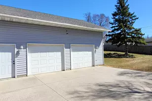 513 N St E, Detroit Lakes, MN 56501 - Photo 49