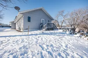 513 N St E, Detroit Lakes, MN 56501 - Photo 1