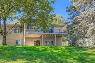 8945 Hilloway Rd, Eden Prairie, MN 55347 - Photo 55