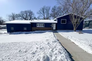 336 E Cherry Ave, Fergus Falls, MN 56537 - Photo 1