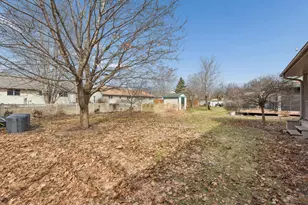 915 Lucille Ct, River Falls, WI 54022 - Photo 27