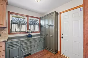 791 Creek Ave, Mendota Heights, MN 55120 - Photo 11