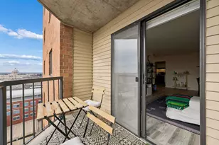 78 10th St E, Saint Paul, MN 55101 - Photo 25