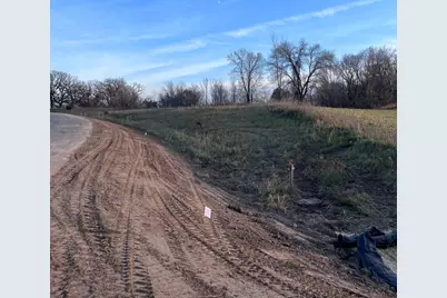 23858 Hall Drive, Lakeville, MN 55044 - Photo 5