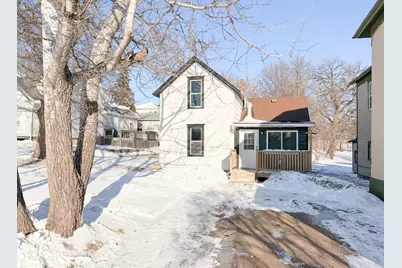 104 S Lakeside Drive, Fergus Falls, MN 56537 - Photo 1