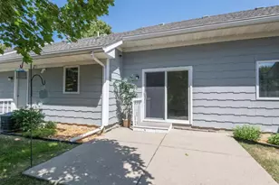 518 Devonshire Dr, Norwood Young America, MN 55397 - Photo 7