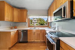 4 Lakeside Ct, Duluth, MN 55804 - Photo 9