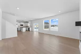 20318 Gadget Cir, Lakeville, MN 55044 - Photo 7