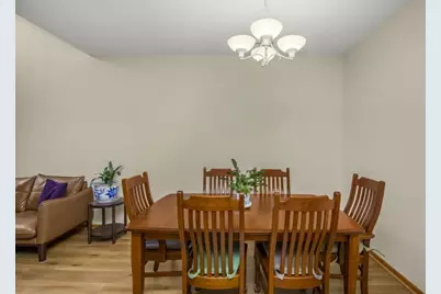 1562 Liberty Circle, Shakopee, MN 55379 - Photo 9