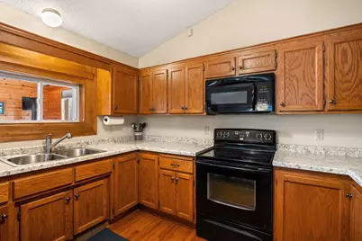 553 Hawthorn Road, Circle Pines, MN 55014 - Photo 13