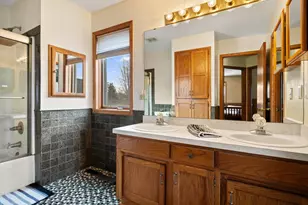 553 Hawthorn Rd, Circle Pines, MN 55014 - Photo 27