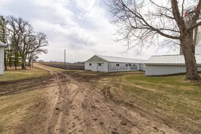 16827 Walden Avenue, Hutchinson, MN 55350 - Photo 3