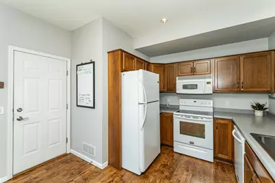 1862 Tiffany Cove Lane SW, Rochester, MN 55902 - Photo 5