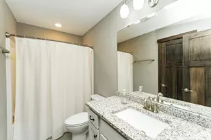 212 Sunnydale Ln SE, Rochester, MN 55904 - Photo 11
