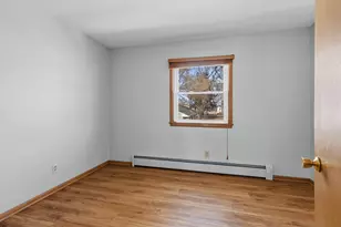 4318 & 4320 W 126th St, Savage, MN 55378 - Photo 21