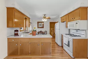 4318 & 4320 W 126th St, Savage, MN 55378 - Photo 45