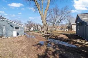 510 Monroe St SE, Hutchinson, MN 55350 - Photo 17