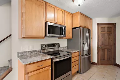 955 Santa Vera Drive, Chanhassen, MN 55317 - Photo 5