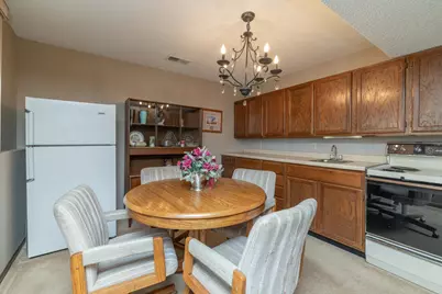 9901 Oakland Avenue S, Bloomington, MN 55420 - Photo 35