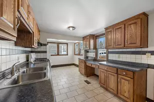 909 St Anthony Ave, Saint Paul, MN 55104 - Photo 23