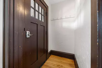 909 Saint Anthony Avenue, Saint Paul, MN 55104 - Photo 11