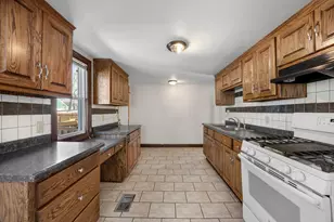 909 St Anthony Ave, Saint Paul, MN 55104 - Photo 27