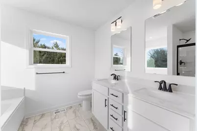 7542 Upper 42nd Street N, Oakdale, MN 55128 - Photo 15