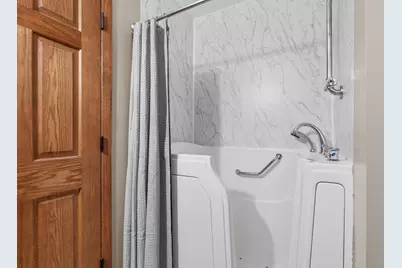 16988 Weaver Lake Drive, Maple Grove, MN 55311 - Photo 17