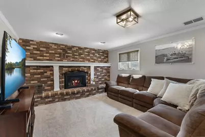 5609 Upper 136th Street Court W, Apple Valley, MN 55124 - Photo 11