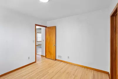 3747 Major Avenue N, Robbinsdale, MN 55422 - Photo 7