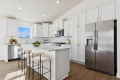 10870 Henslowe Avenue S, Cottage Grove, MN 55016 - Photo 3