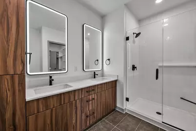 640 Wisconsin Avenue N #405, Golden Valley, MN 55427 - Photo 5