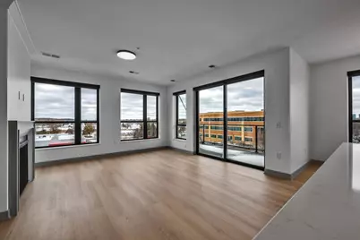 640 Wisconsin Avenue N #405, Golden Valley, MN 55427 - Photo 3