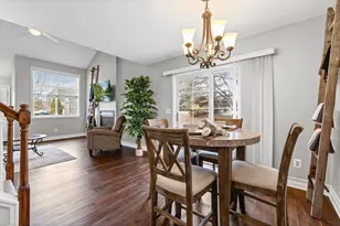 468 Heartland Ct, Chanhassen, MN 55317 - Photo 7