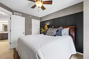 468 Heartland Ct, Chanhassen, MN 55317 - Photo 15