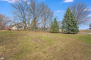 805 Hengen St, Fairmont, MN 56031 - Photo 5