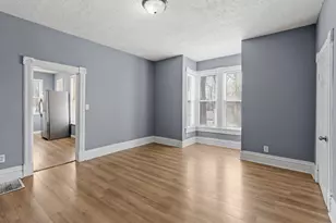 936 Duchess St, Saint Paul, MN 55106 - Photo 9