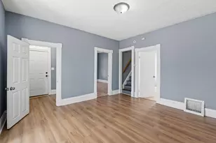 936 Duchess St, Saint Paul, MN 55106 - Photo 7